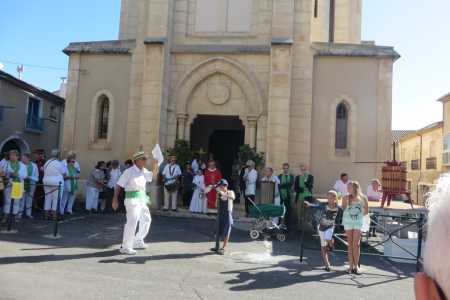 Rendez vous devant l'Eglise