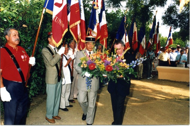 Souvenir � la m�moire des 3 camarades tomb�s en Alg�rie