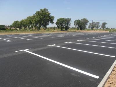 Photo-titre pour cet album: Le nouveau Parking Avenue de Pom&eacute;rols